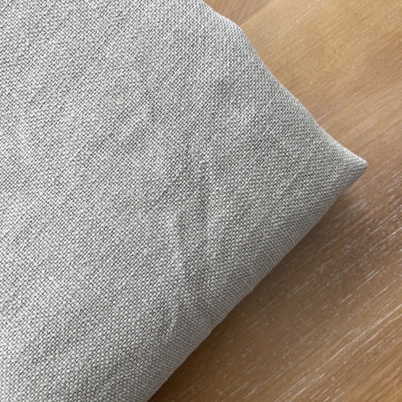 100% BELGIAN LINEN TABLECLOTH, 65" X 65" SQUARE, FOG GRAY PALE BLUE, VINTAGE - Picture 6 of 6